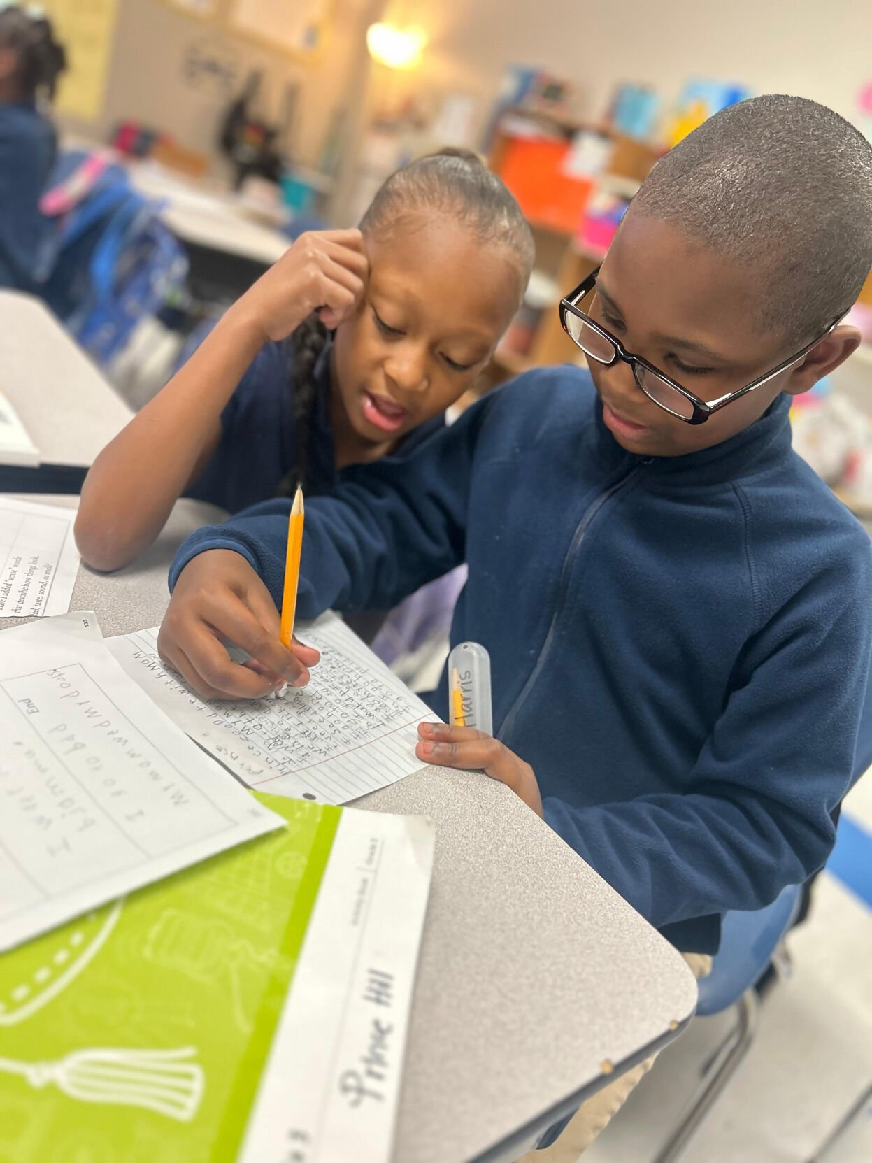  Jackson Elementary students edit each other’s writing