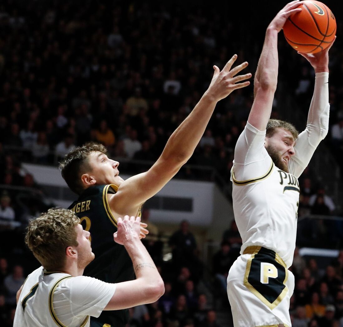  No. 20 Purdue rides huge first half to win over Northwestern