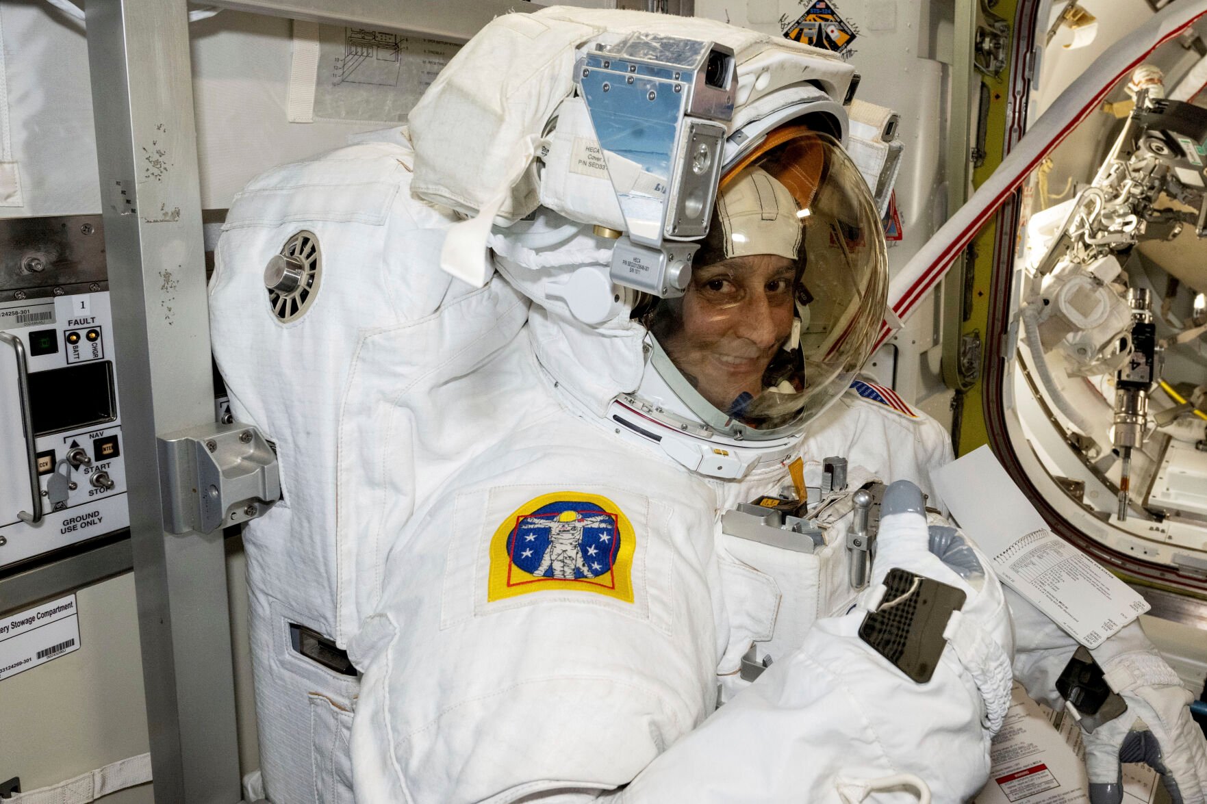  NASA’s stuck astronaut steps out on a spacewalk after 7 months in orbit