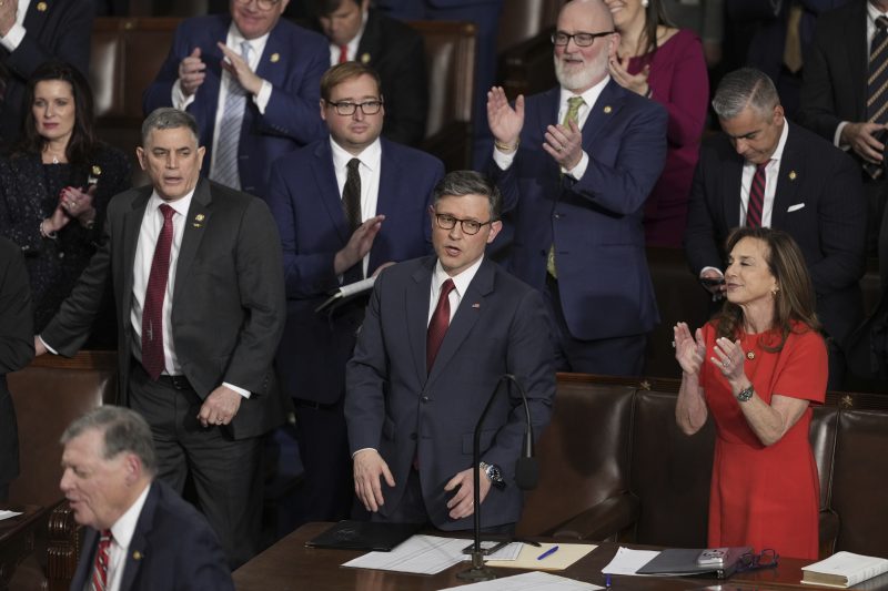  Mike Johnson re-elected as House speaker