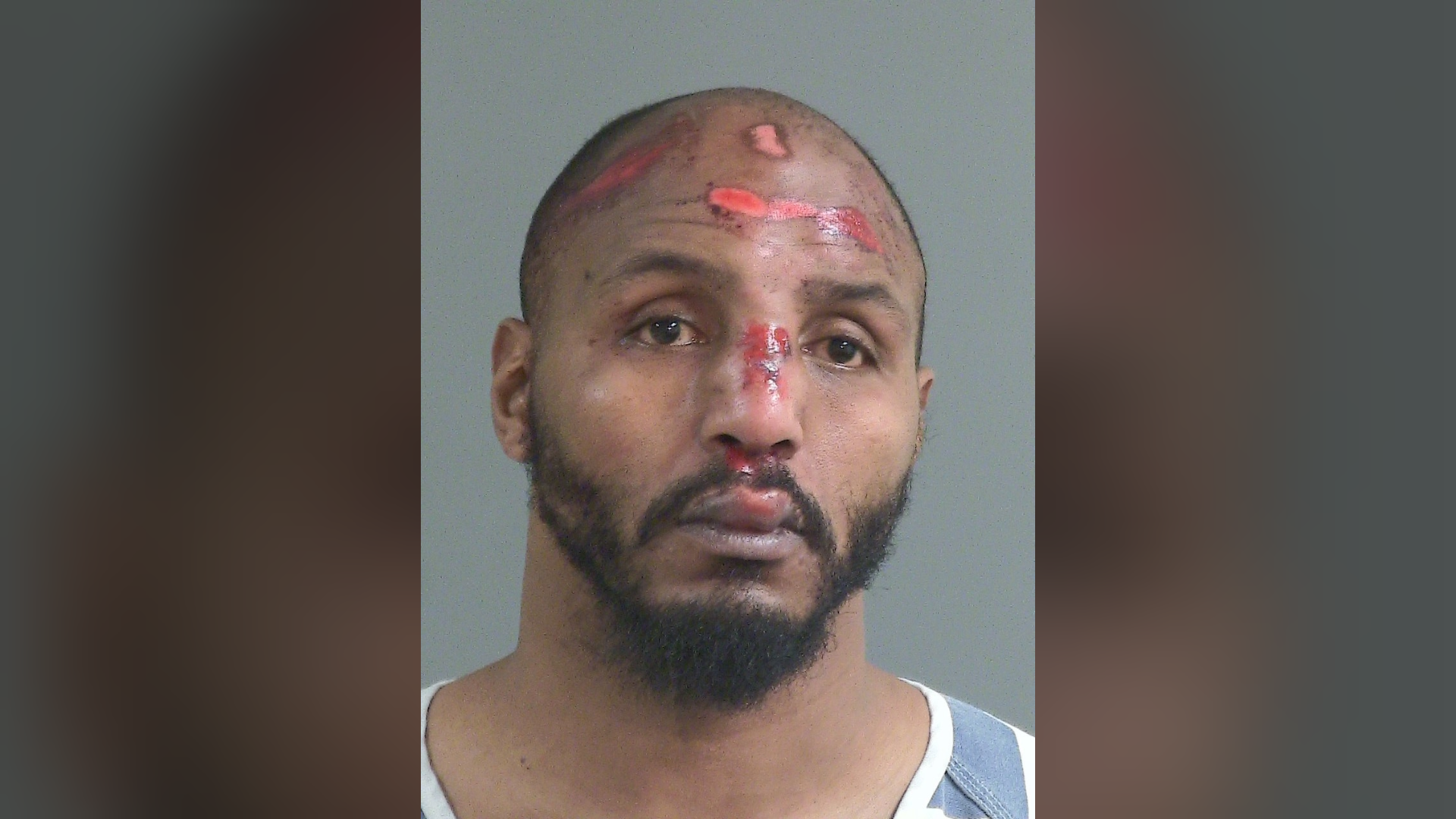  Former UNC, NFL player arrested after attempting to flee car crash in SC