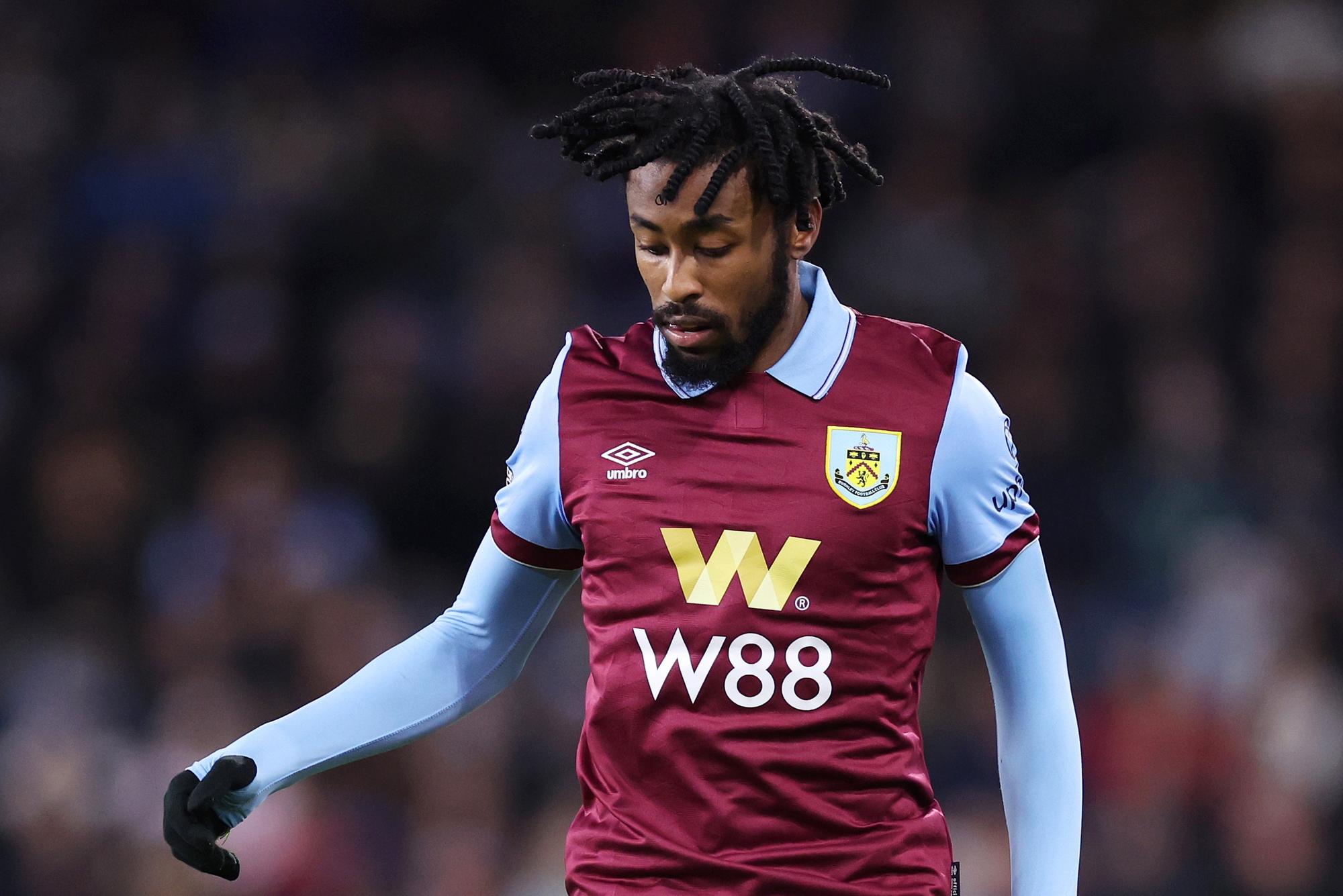 Scott Parker discusses Mike Tresor’s Burnley future as winger reports new issue ahead of Blackburn Rovers derby