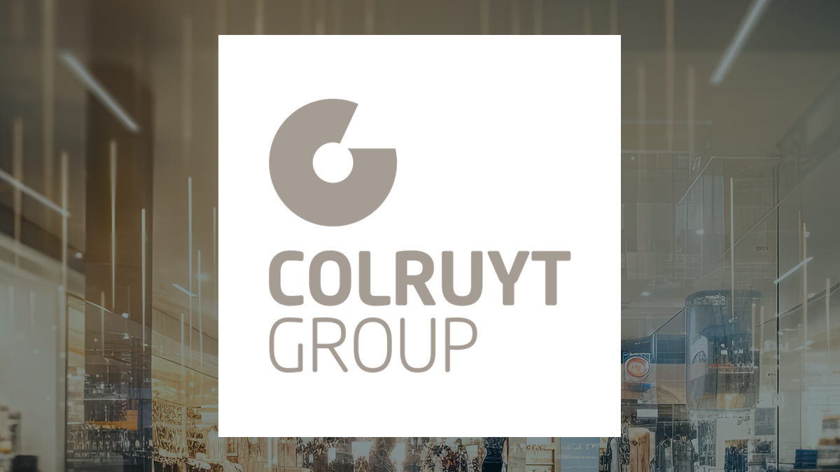  Colruyt Group (OTCMKTS:CUYTY) Hits New 1-Year Low – Should You Sell?
