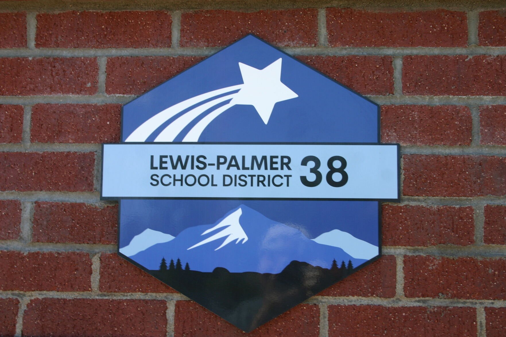 Lewis-Palmer D-38 approves internal search for next superintendent