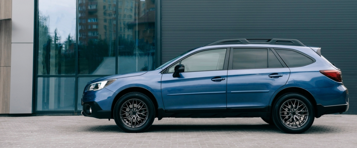 Compact Cars with the Most Advanced Tech: Which Models Offer the Best Features?