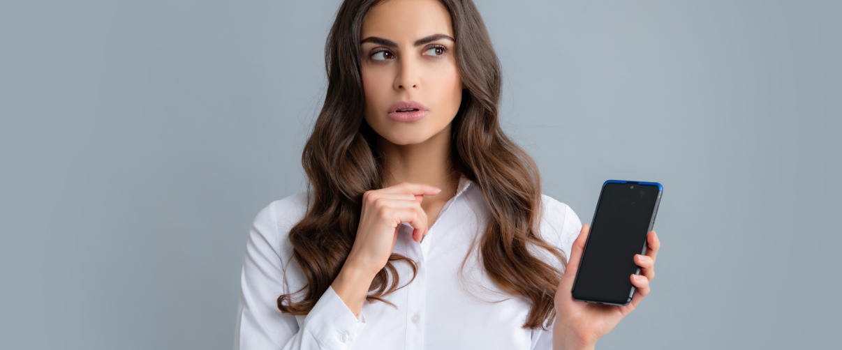  Flagship vs Mid-Range: Is Paying More for a Smartphone Really Worth It?