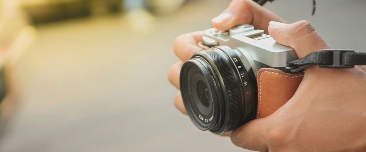  Mirrorless Cameras for Street Photography: Which One Captures the Moment Best?