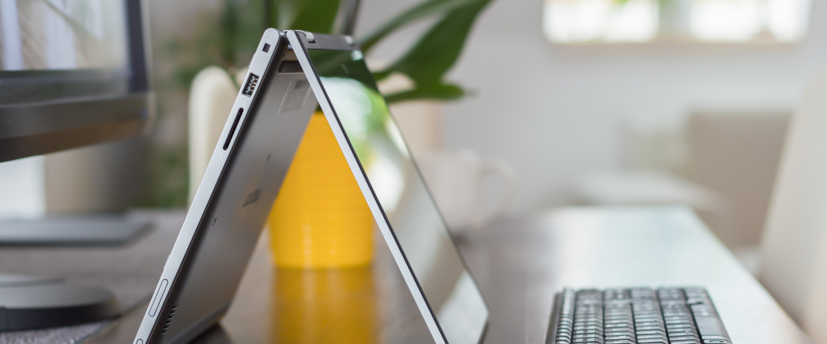  Touchscreen Laptops vs Traditional Laptops: Are Convertible Devices Worth It?