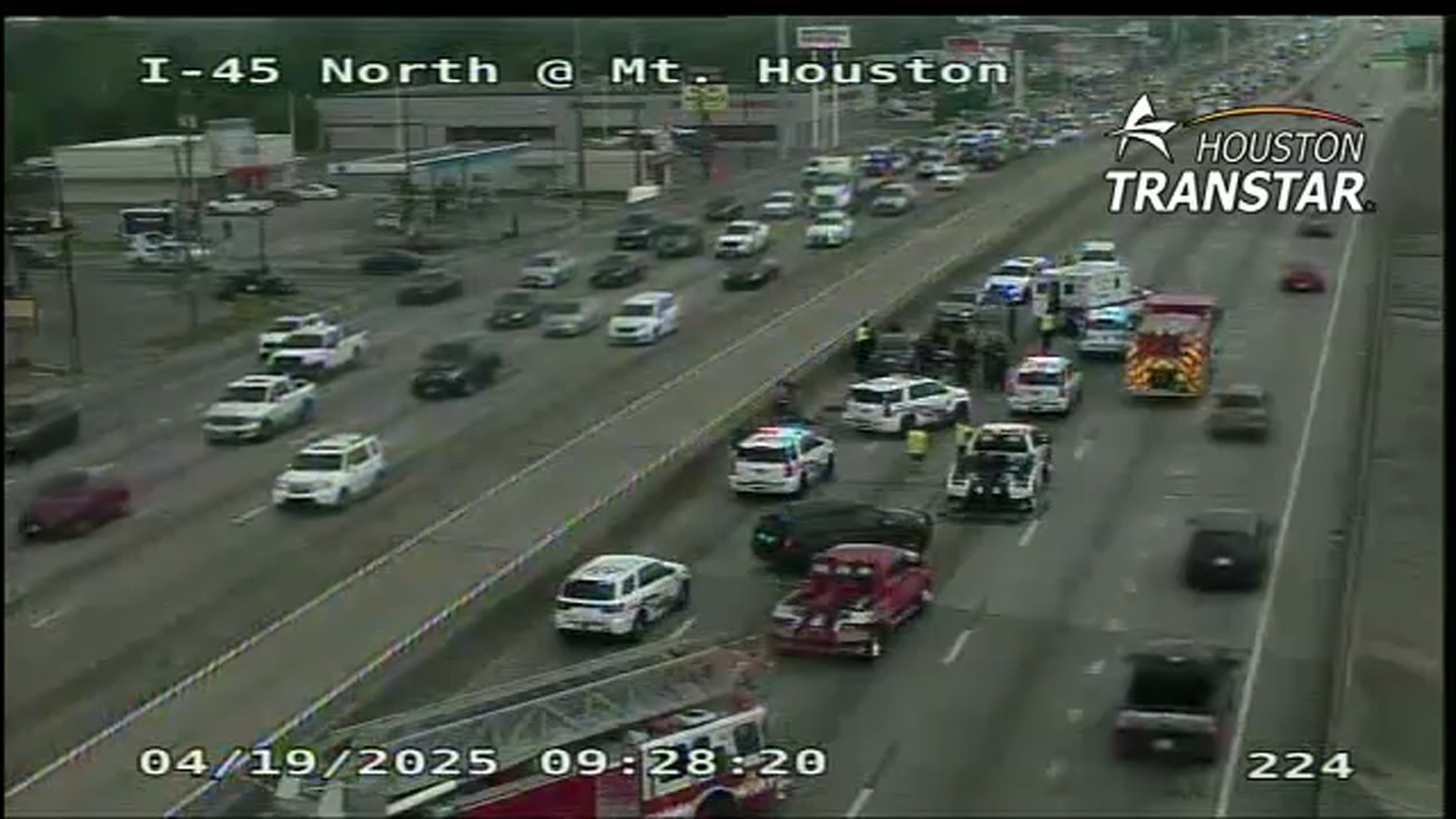 Suspect accused of evading from law enforcement in crash on I-45 North Freeway, Pct. 4 says