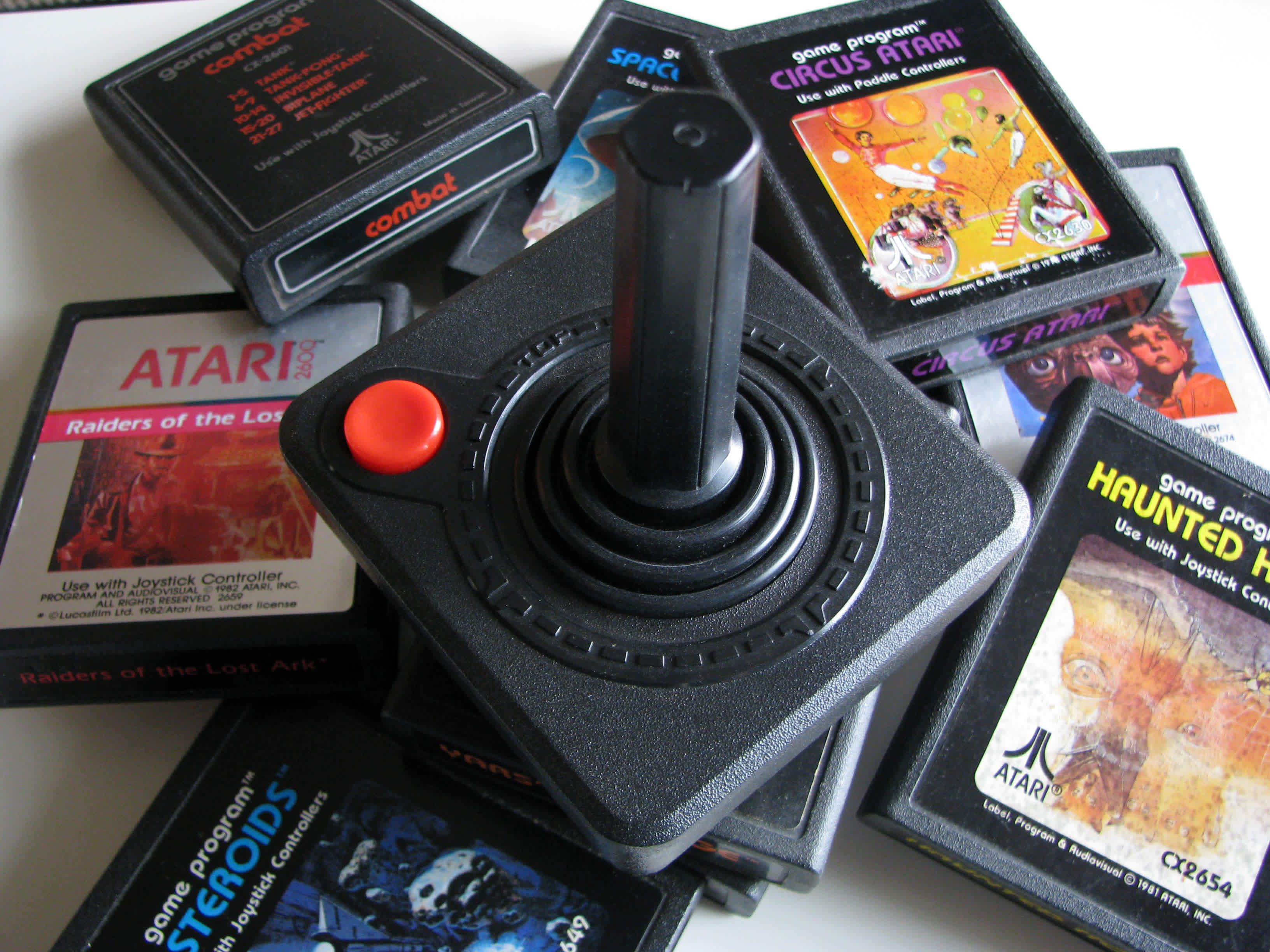  Atari 2600: The Atlantis of Game Consoles