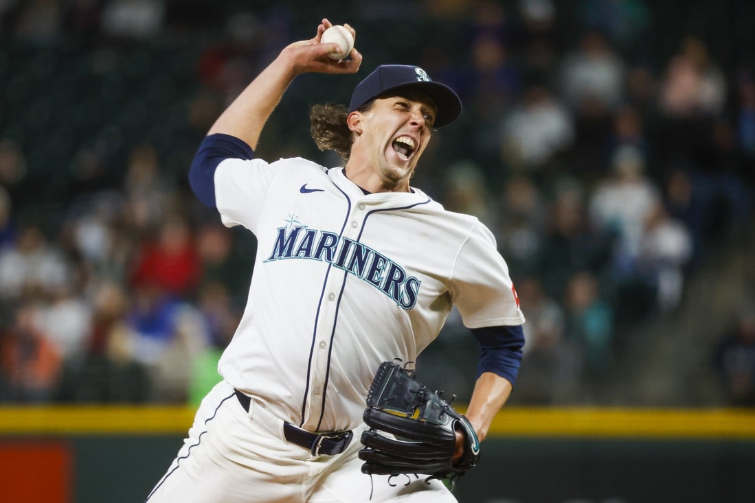 Mariners look to bounce back, play smarter at Blue Jays