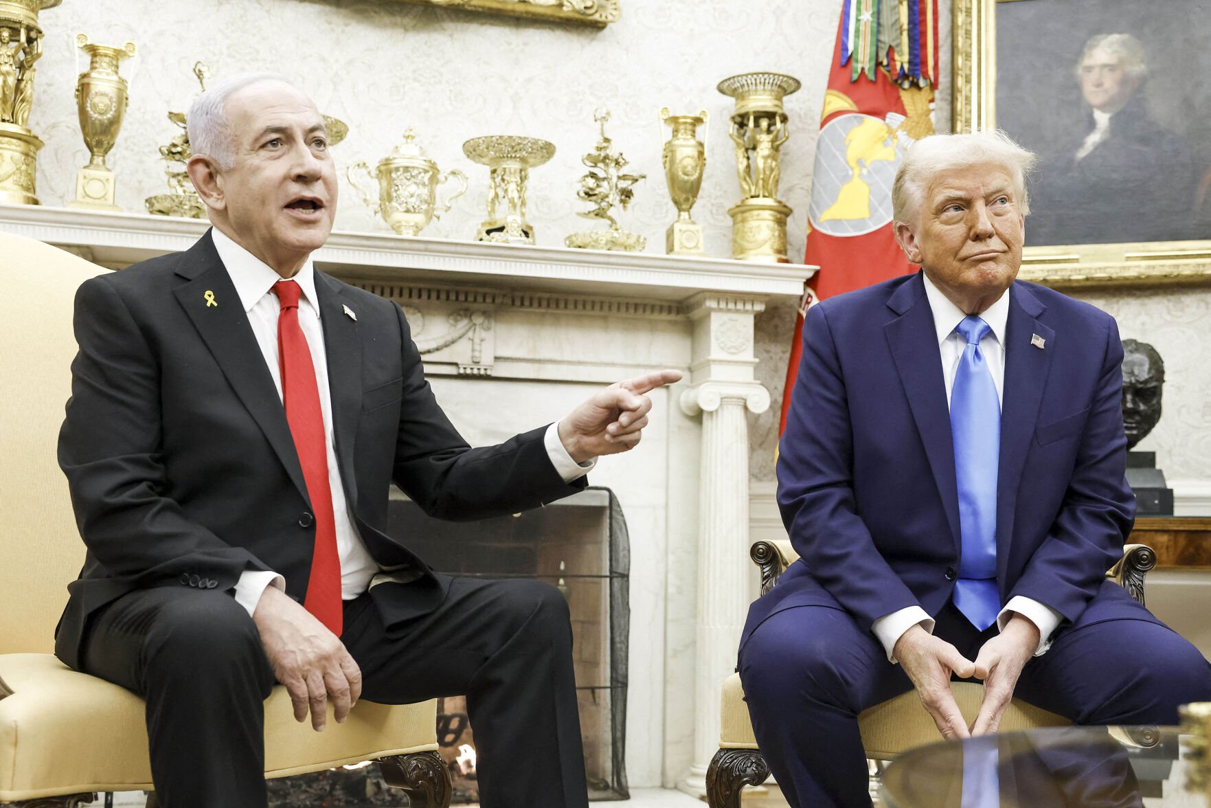  Trump, in meeting with Netanyahu, says no pause on tariffs, but open to negotiations