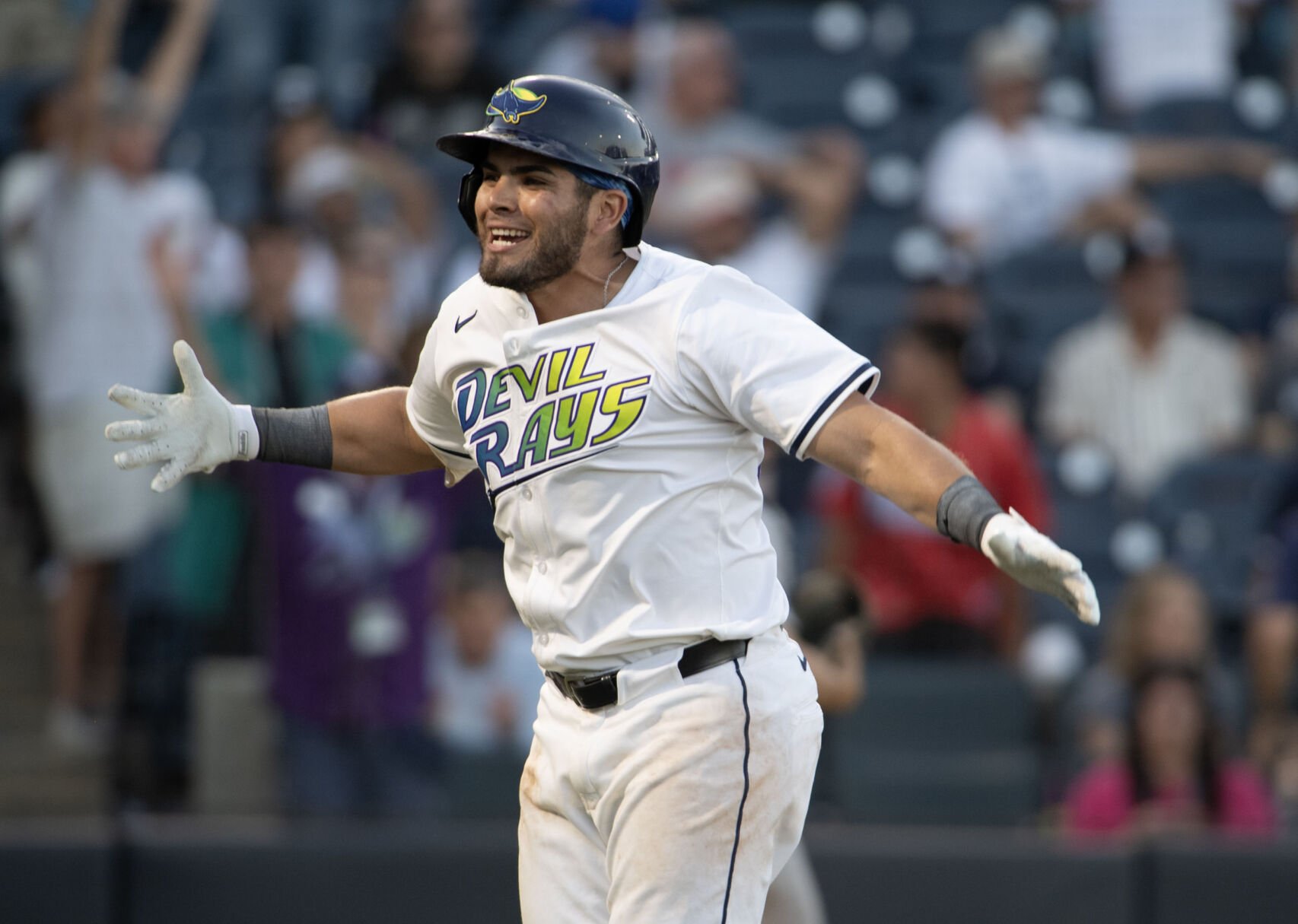 Rays rally in 9th, beat Yankees in 10th on Jonathan Aranda home run
