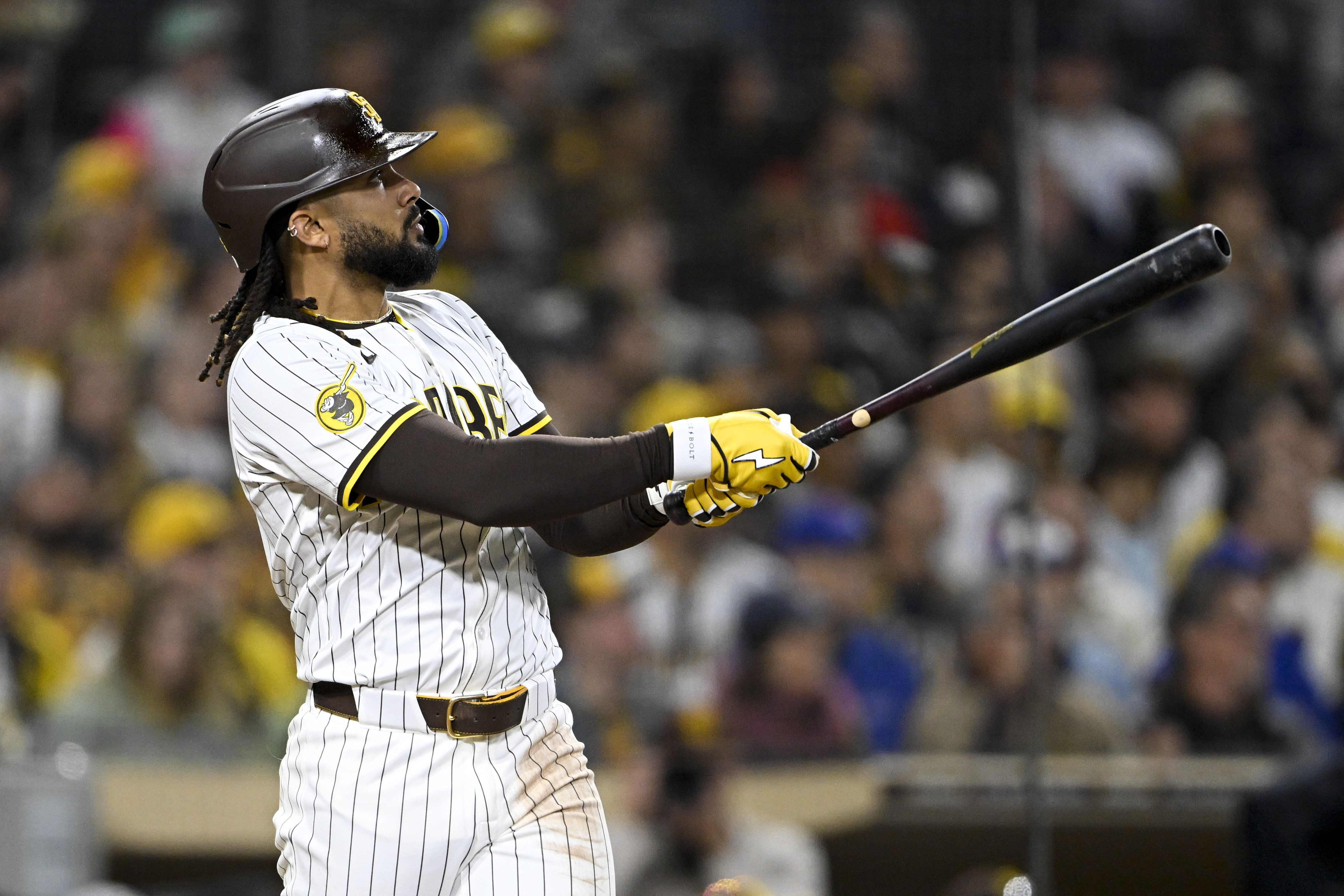 Tatis homers twice as Padres beat Cubs 10-4 to improve to 11-0 at home