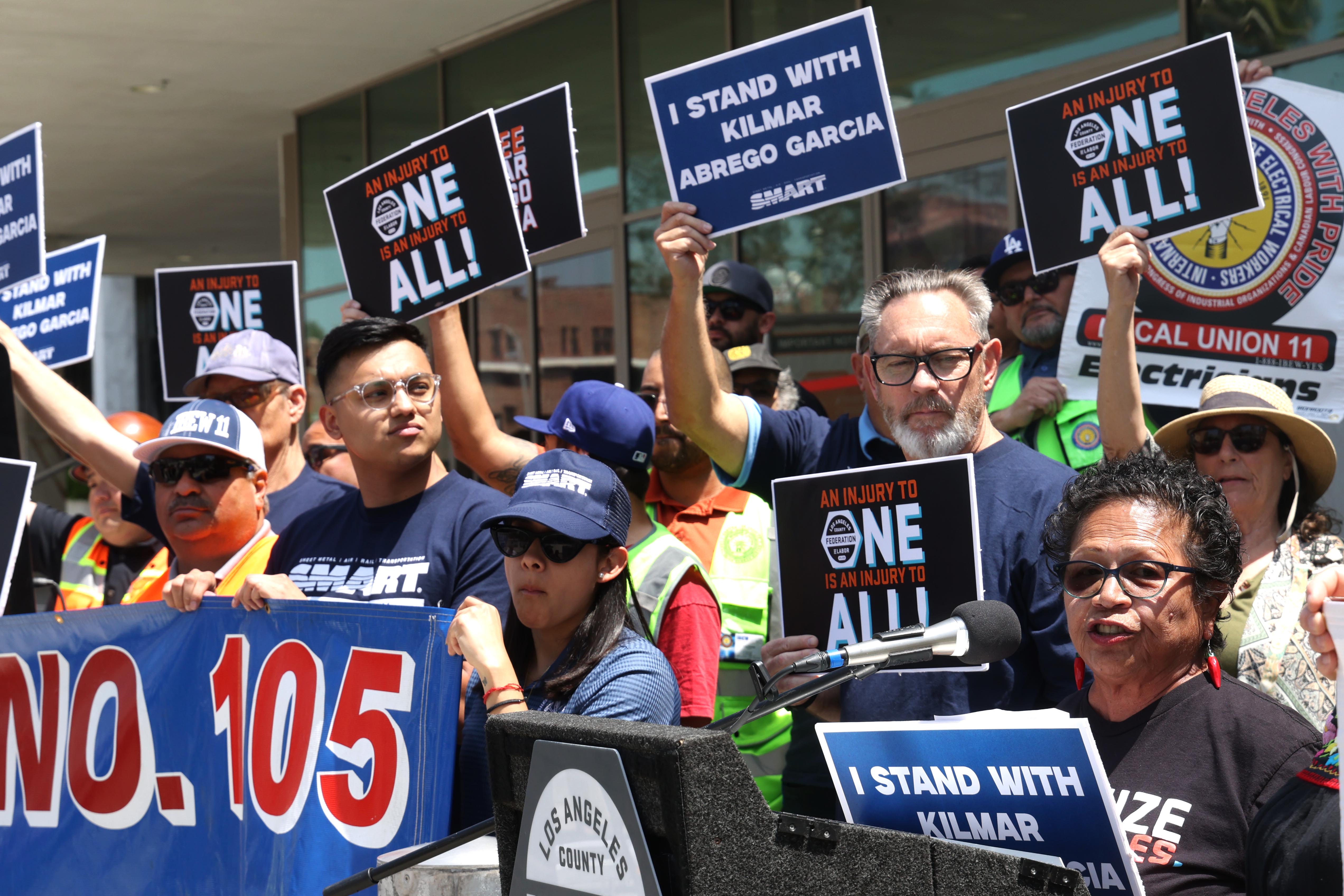  Federal judge halts order for details on efforts to return Abrego Garcia to US