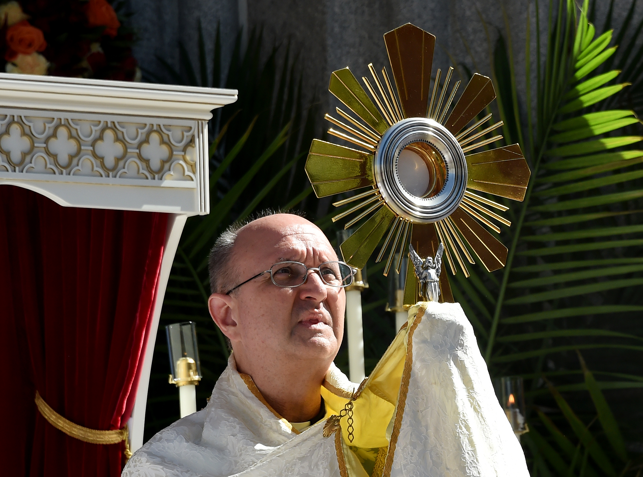 Pope elevates Baltimore cleric to leadership of Rhode Island diocese