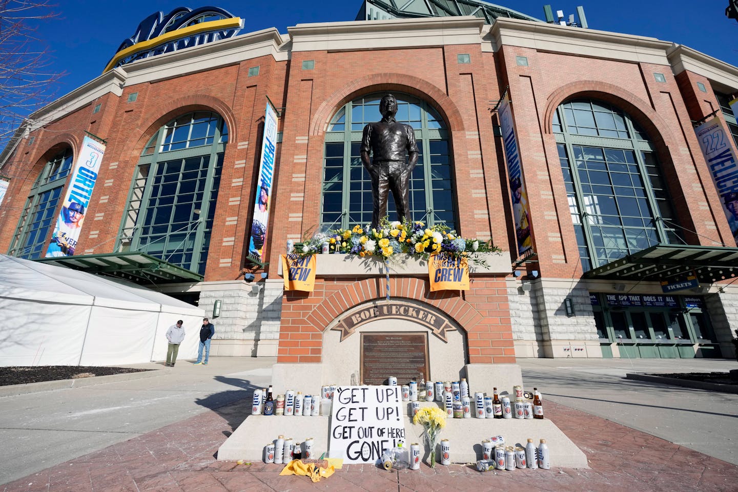 Twins TV announcer Cory Provus misses game to honor memory of mentor Bob Uecker