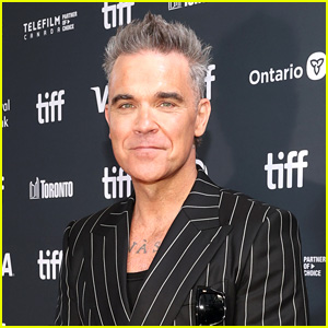  Robbie Williams Was Diagnosed with Scurvy After He Stopped Eating to Lose Weight