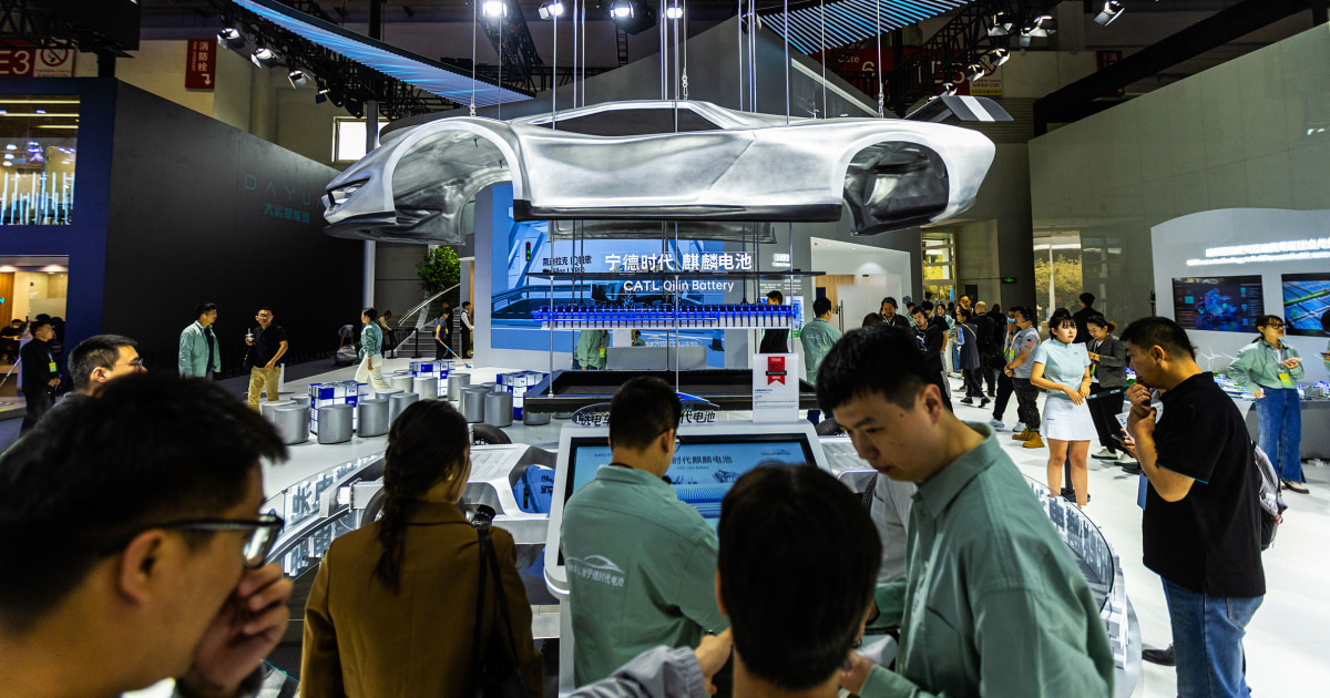  China’s EV battery leader surges in world’s biggest listing this year