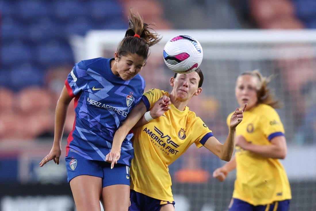 Courage cruise to 2-0 victory over Royals