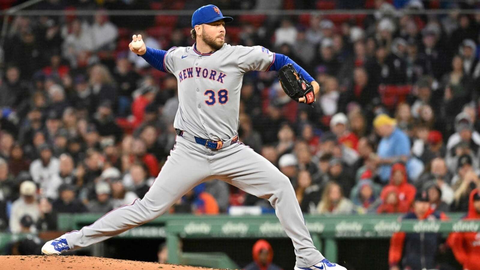 Run-hungry Mets pursue another win over lowly White Sox