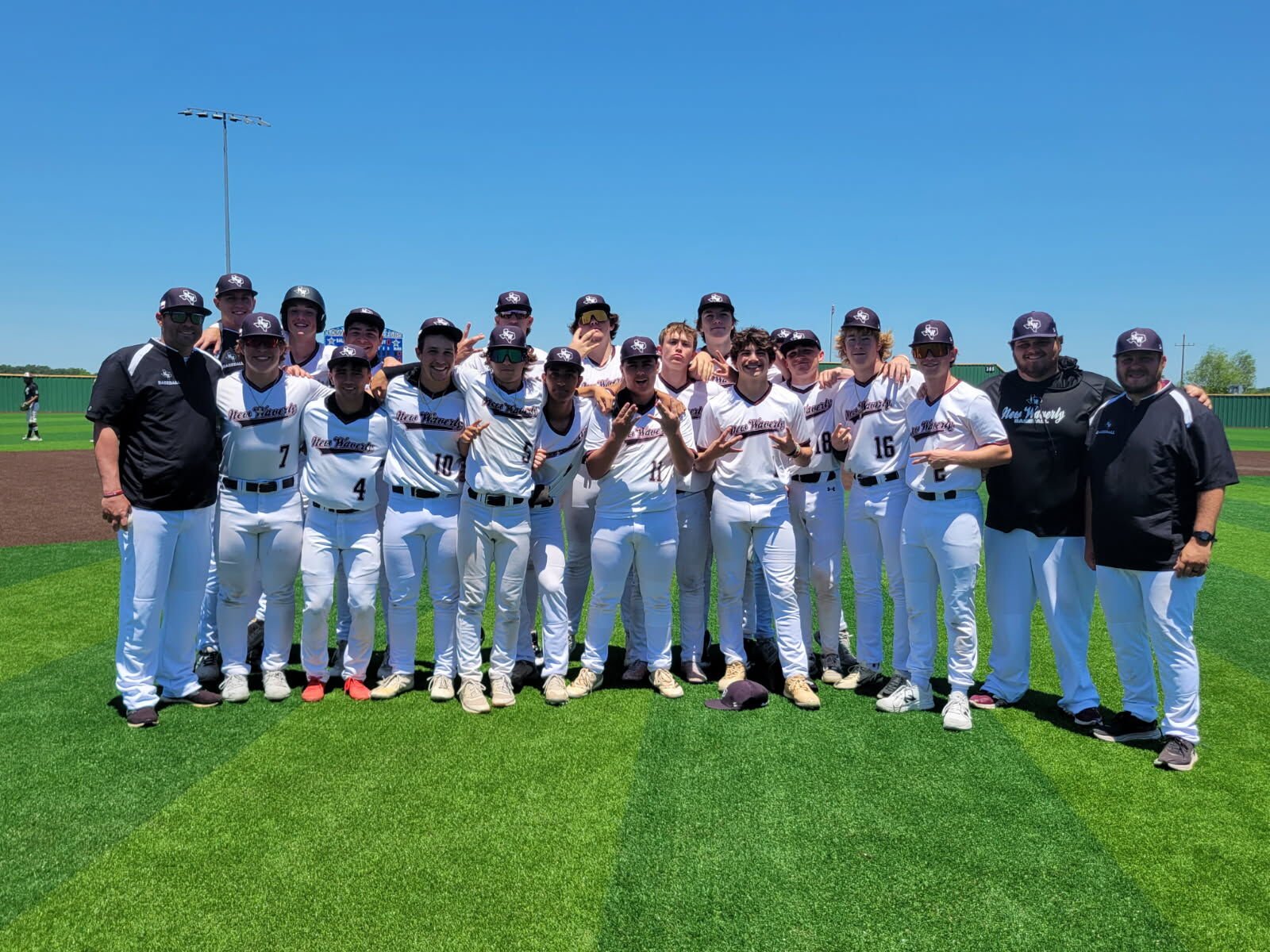 Dogs claim Bi-District championship in walk-off fashion
