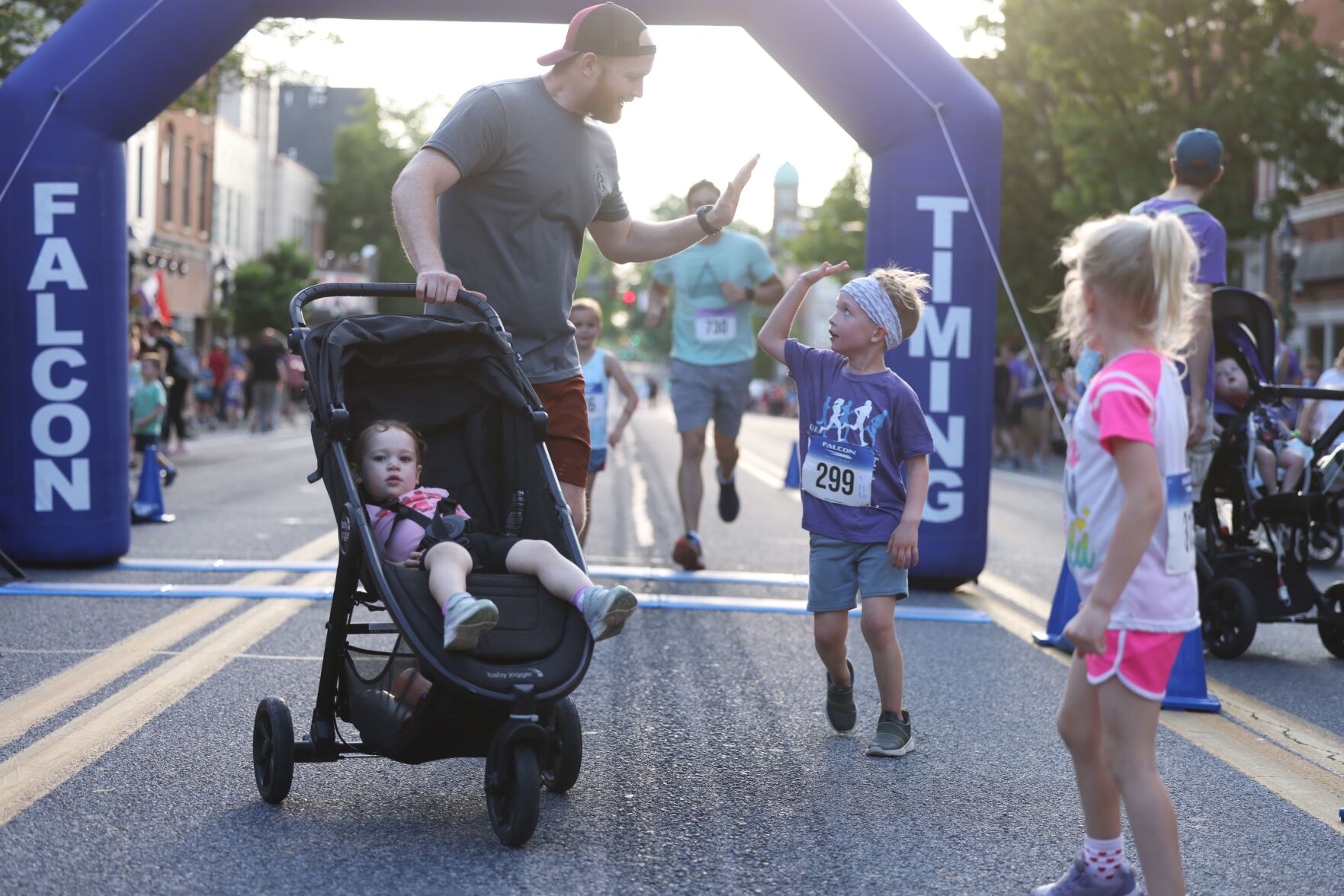 Scenes from the 2025 Downtown Mile