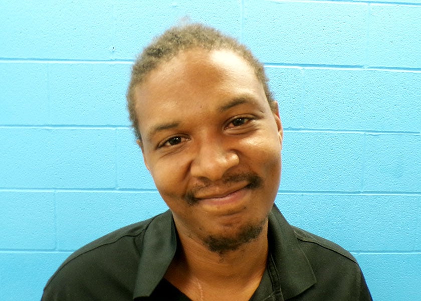 Guadalupe County homeowners hold burglary suspect at gunpoint