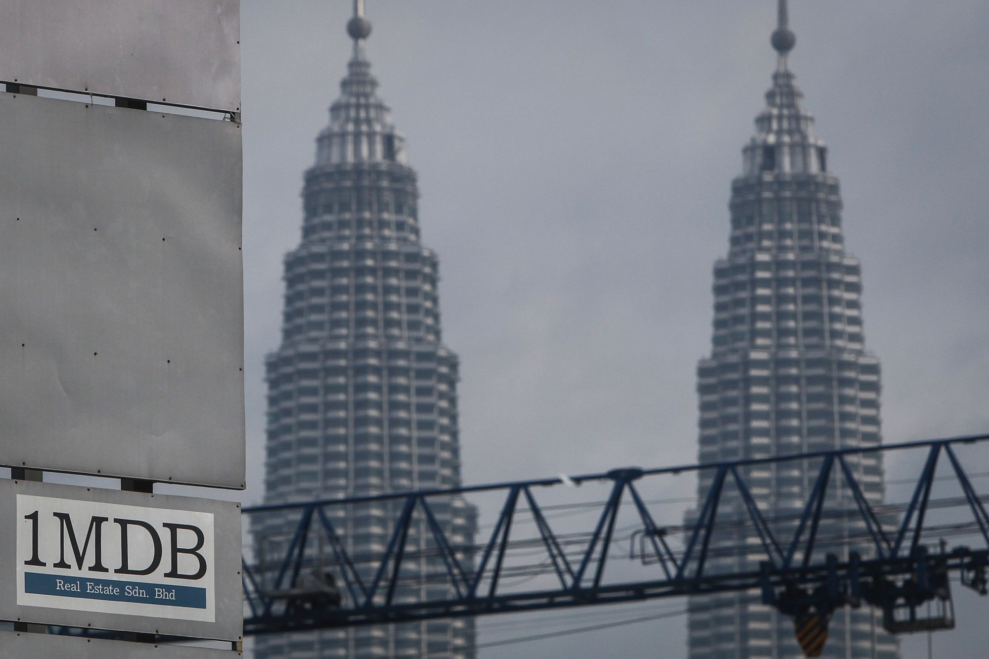  Ex-Goldman Sachs banker gets 2 years in prison for plot to fleece billions from Malaysia’s 1MDB fund