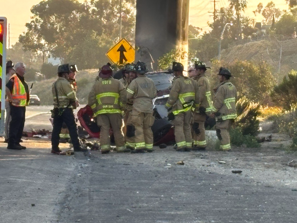 Fatal rollover crash on SR-94 backs up traffic in City of San Diego Saturday night