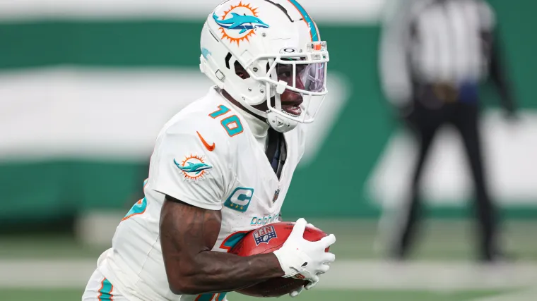 Dolphins’ potential trade ships $120 million veteran with ‘anger issues’ for cap space, fresh start | Sporting News