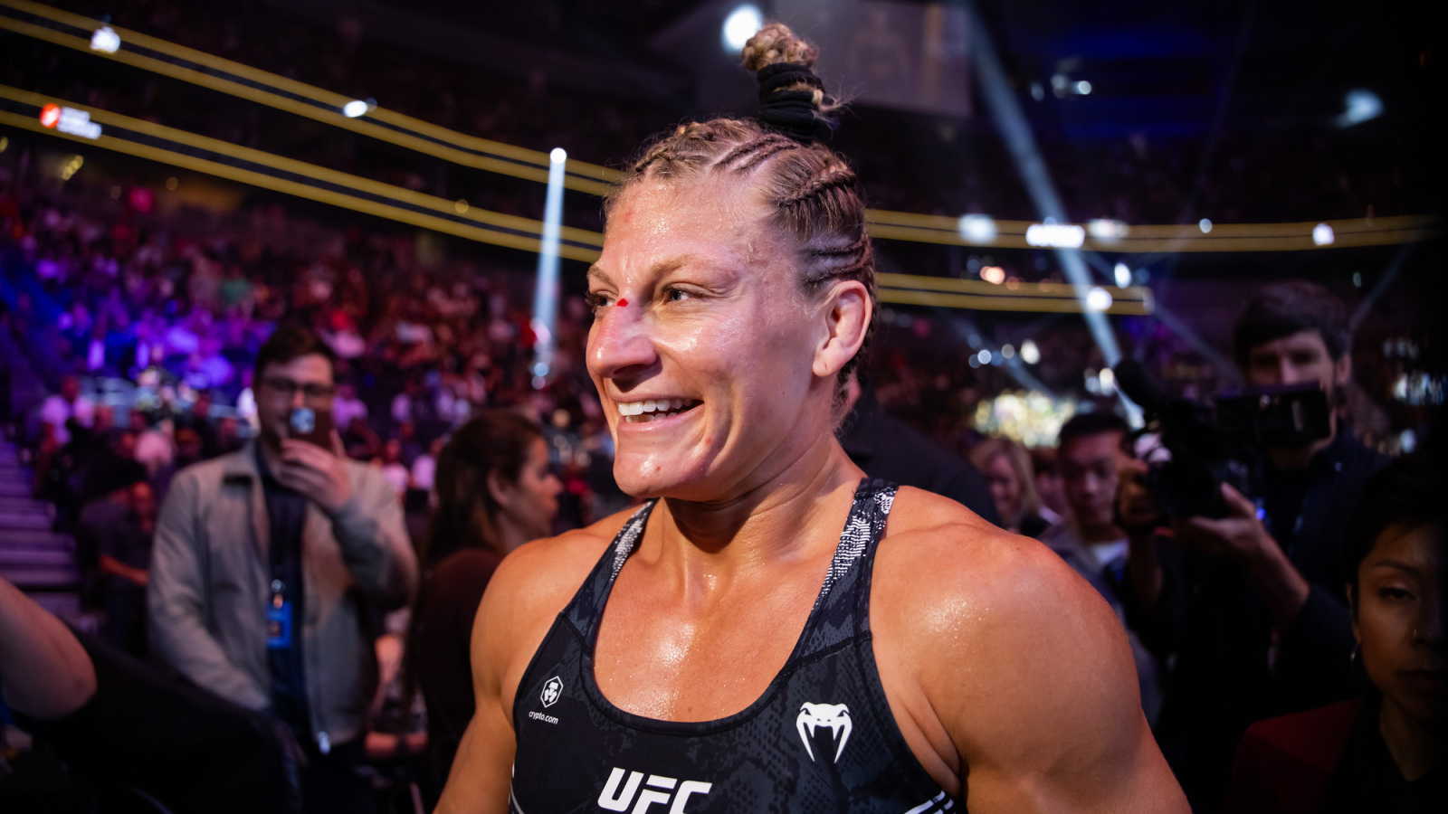 ‘Just because you can’t do it…’ Kayla Harrison’s coach gives stern response to Julianna Pena’s wild steroid claim