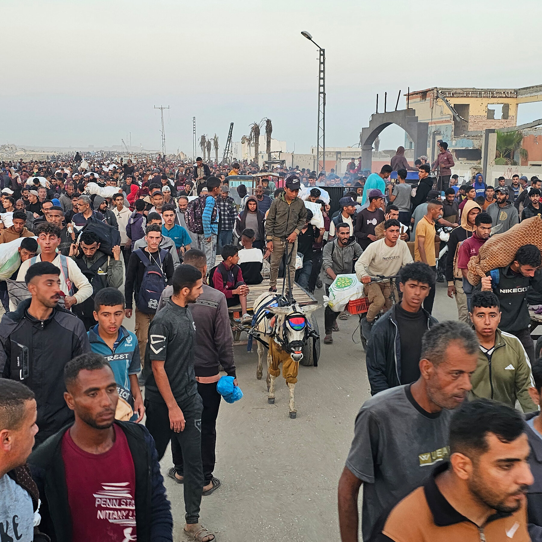  More Than 20 Killed Near Aid Distribution Site in Gaza, Palestinian Health Officials Say