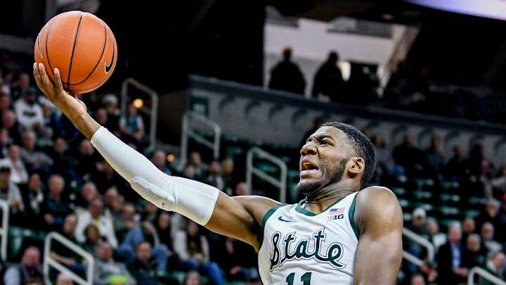  Former Spartan Aaron Henry Signs With New Team