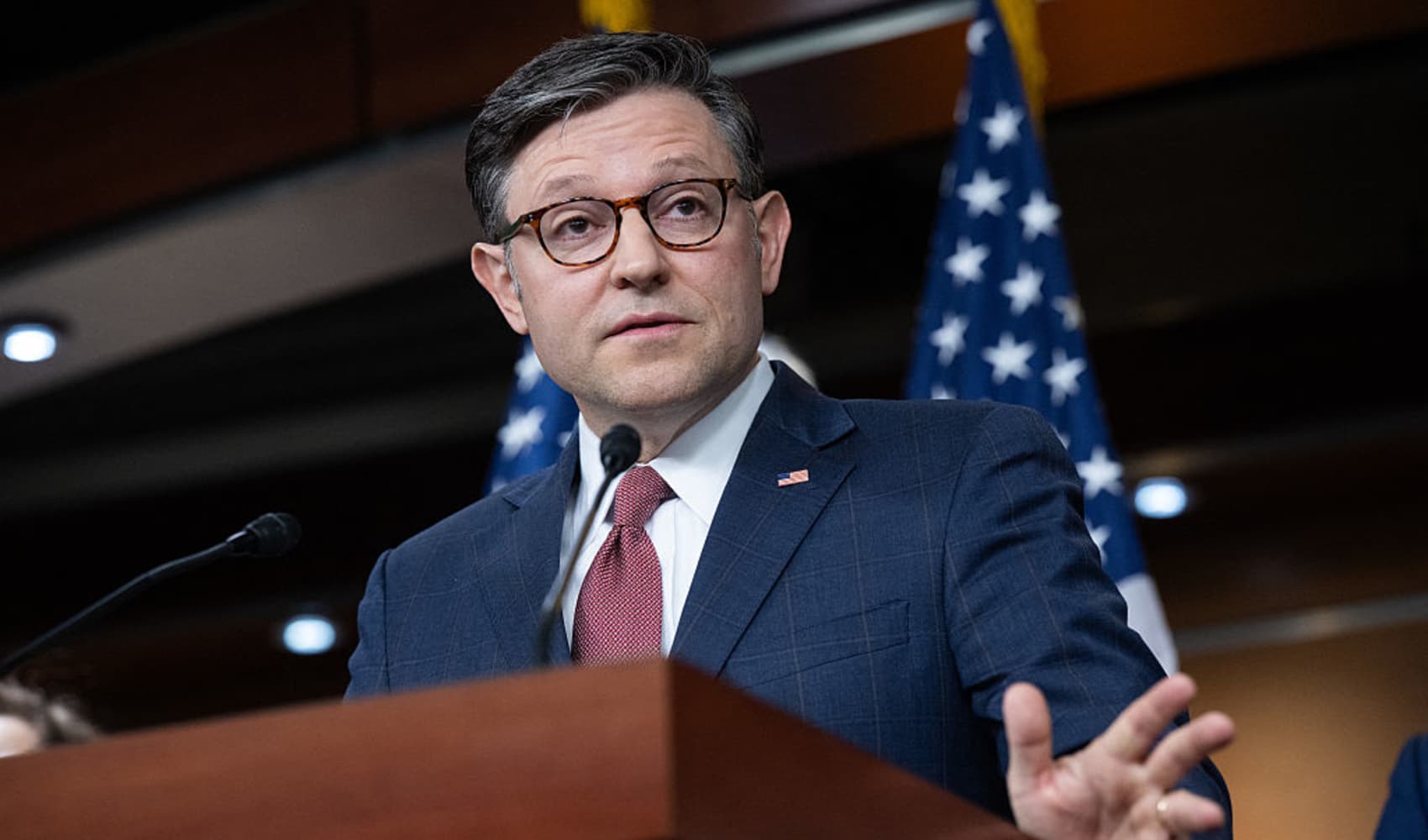  Speaker Johnson hopes Musk and Trump can ‘reconcile’ their differences after public fallout