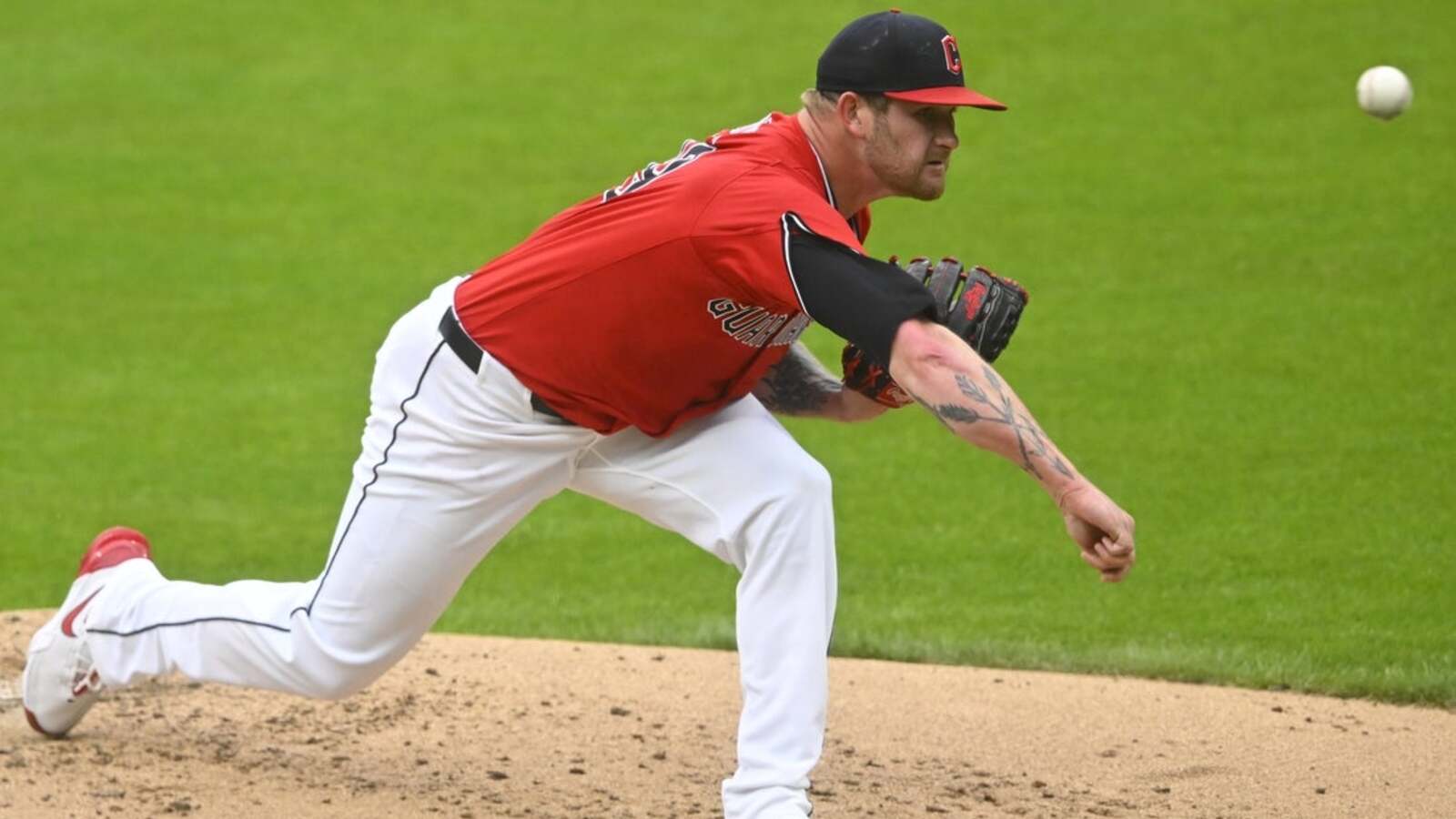 Guardians RHP Ben Lively undergoes Tommy John surgery