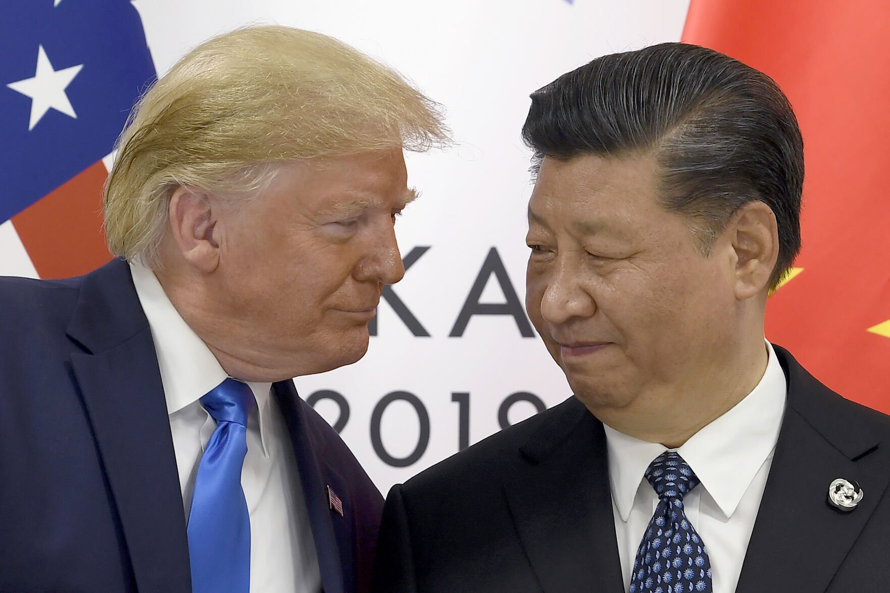  Trump says after Xi call that US and China will resume trade talks