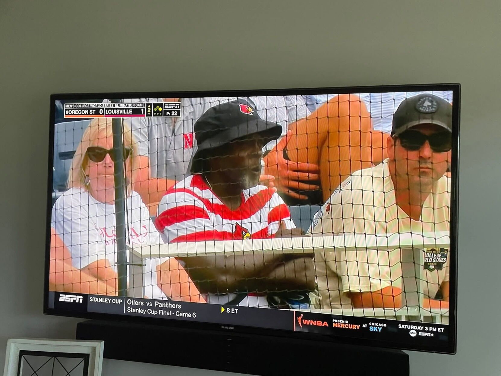  Champaign’s ‘Glove Whisperer’ comes to the rescue