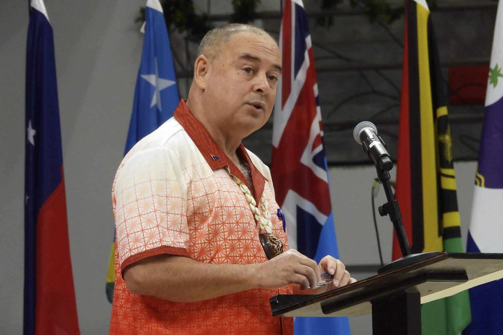  New Zealand, the Cook Islands’ biggest funder, halts money to the Pacific nation over its China ties