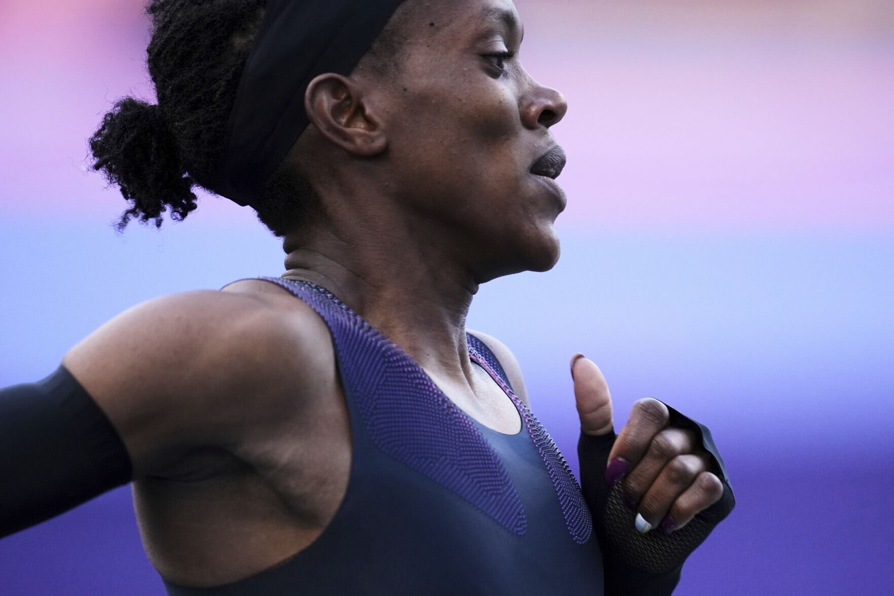 Faith Kipyegon falls short in attempt to break 4-minute mile