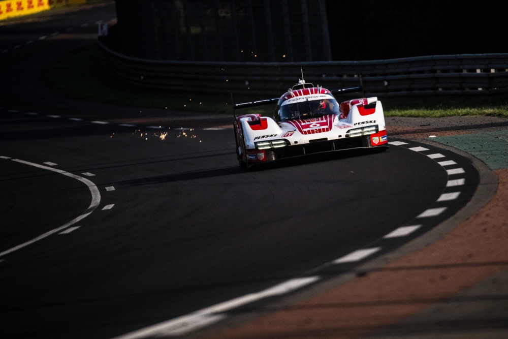 LM24 Hour 22: Once-inevitable Ferrari podium sweep now in doubt