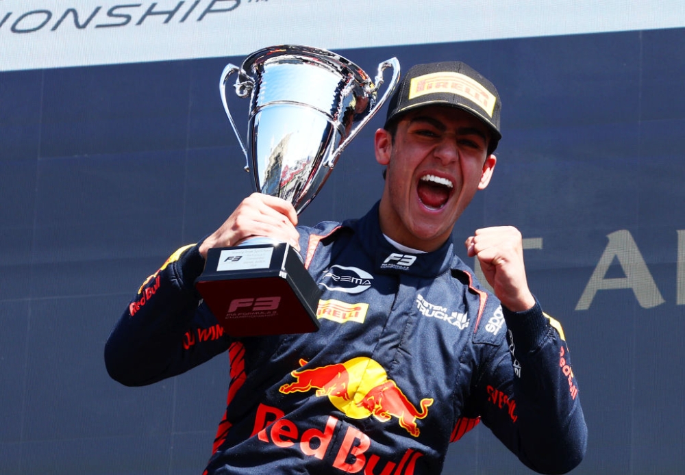  Red Bull junior Lindblad has Super License request approved at 17