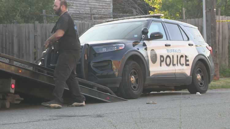 Crash involving a Buffalo Police vehicle sends 3 people to the hospital