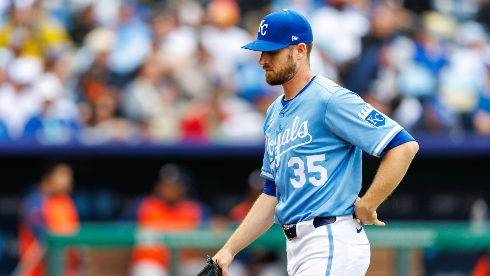 Dodgers designate veteran right-hander for assignment