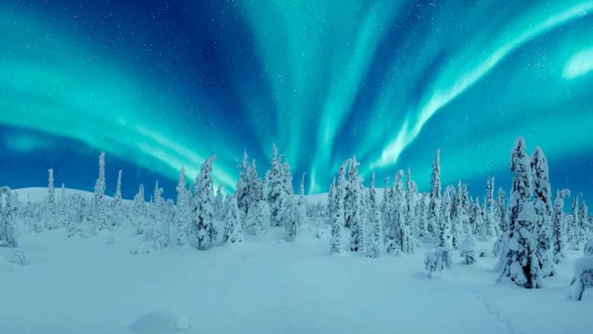  Aurora Borealis Over British Columbia: Travel Tips Amid G4 Geomagnetic Storm