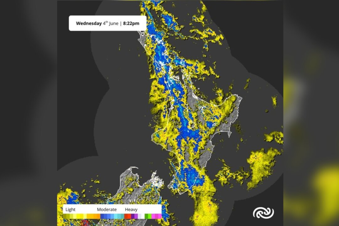  New Zealand Lashed by Storms, Roof Blown Across Suburb