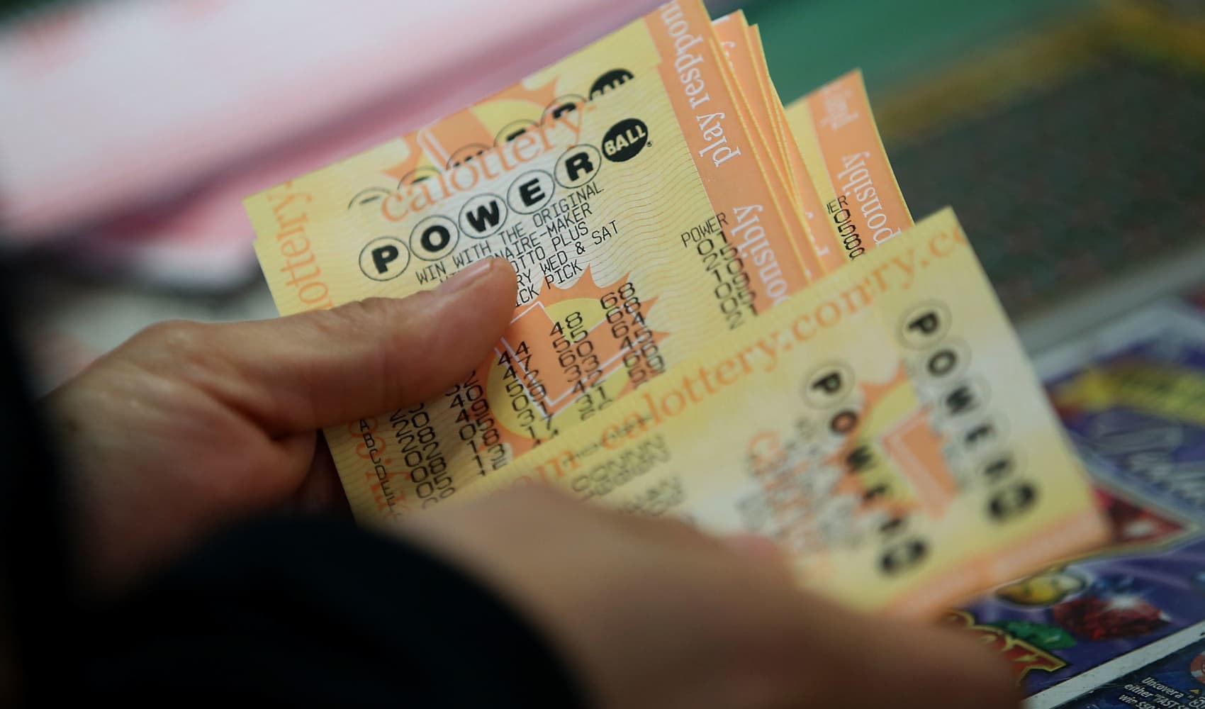 $677K Powerball ticket sold on the Peninsula