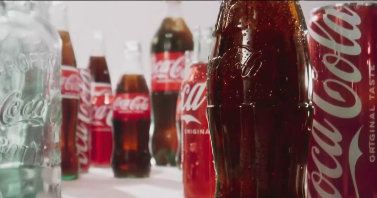 Coke taste test: Gadi Schwartz tries both versions amid Trump change demand