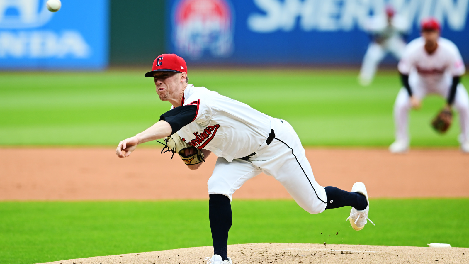 Veteran southpaw elects free agency after getting waived by Guardians