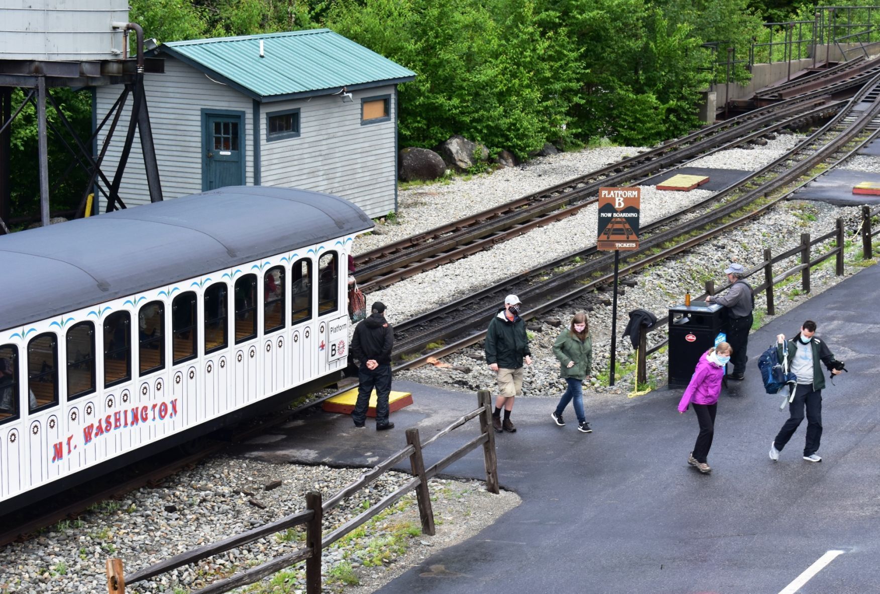  Search continues for Florida man, 79, who wandered away from Mount Washington summit after Cog ride